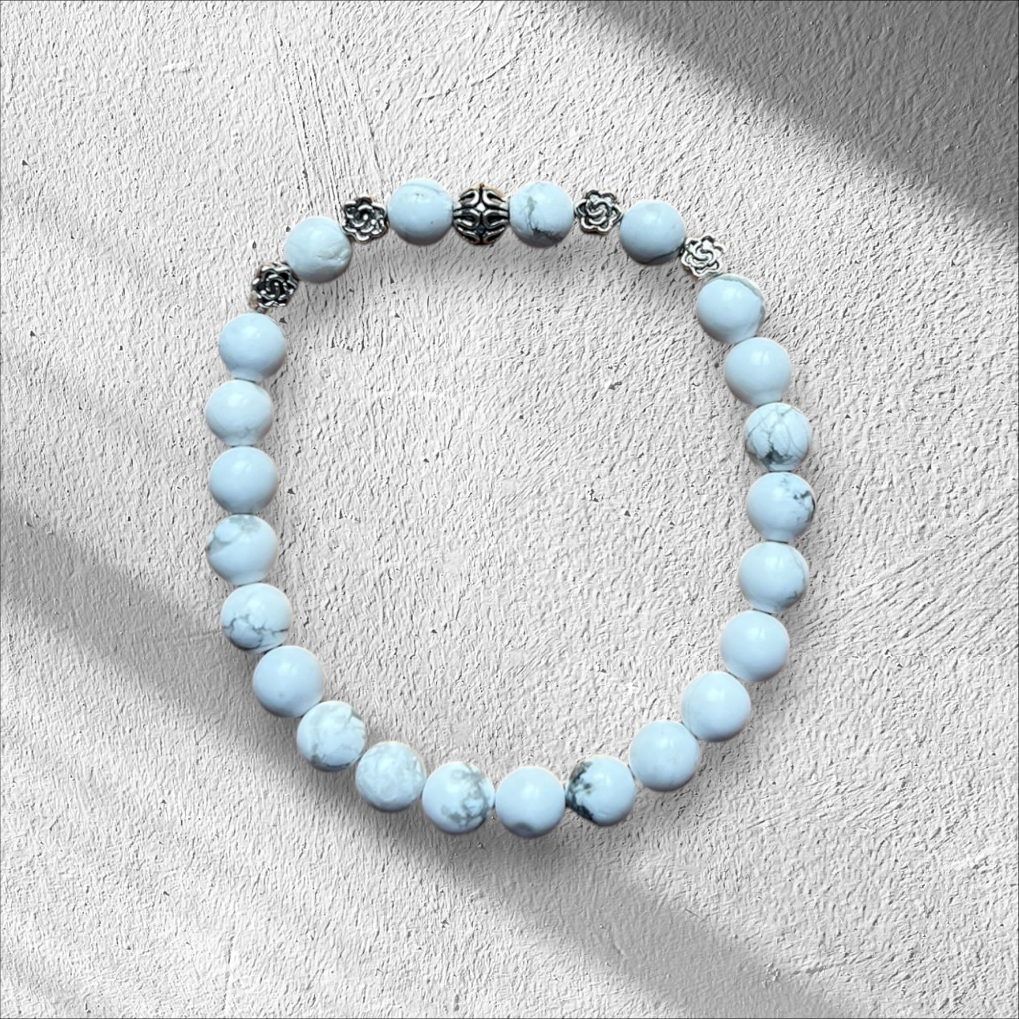 HOWLITE